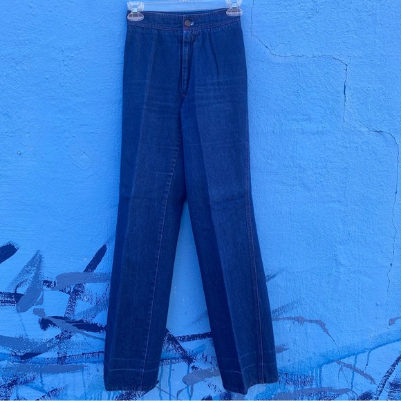 Vintage retro 80’s straight leg jeans with embroidered pockets, 22” waist - Picture 3 of 14